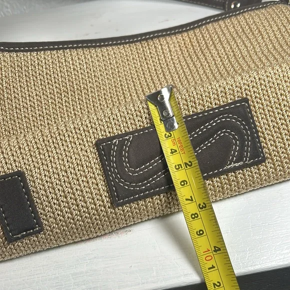 The SAK Tan and Brown Knit Leather Shoulder Bag w/ Hang Tag Leather Pad Bottom - Picture 12 of 16